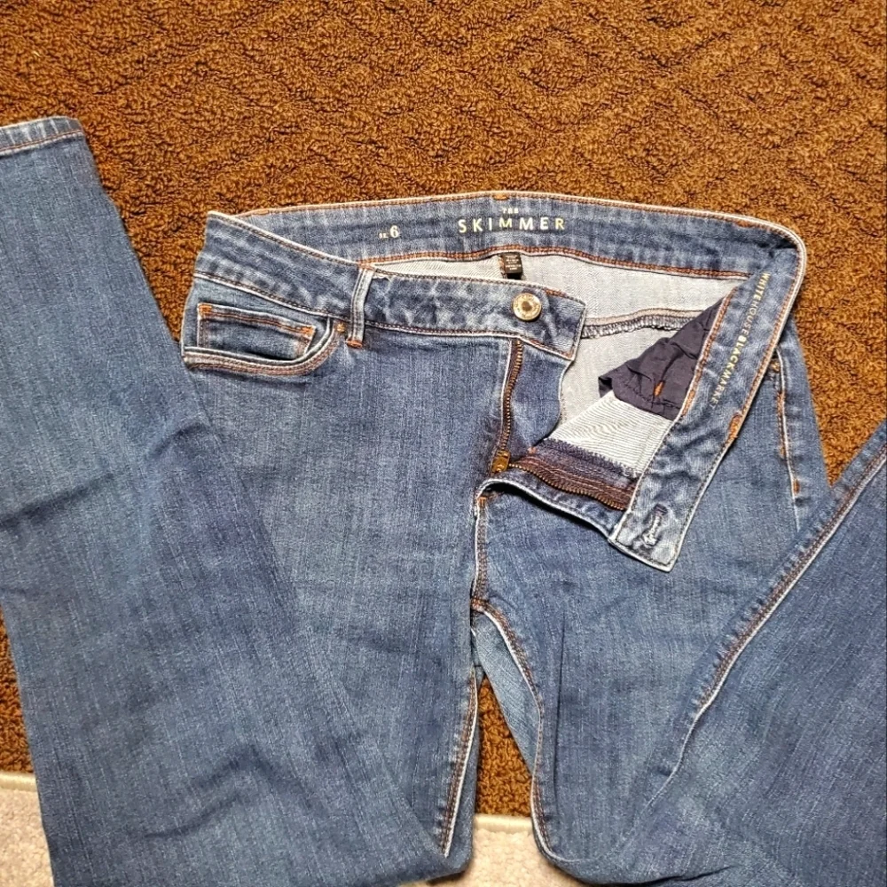 White House Black Market zipper blue jeans size 6